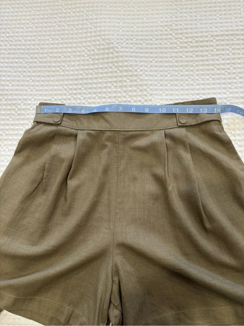 Women’s High-Waist Khaki Shorts